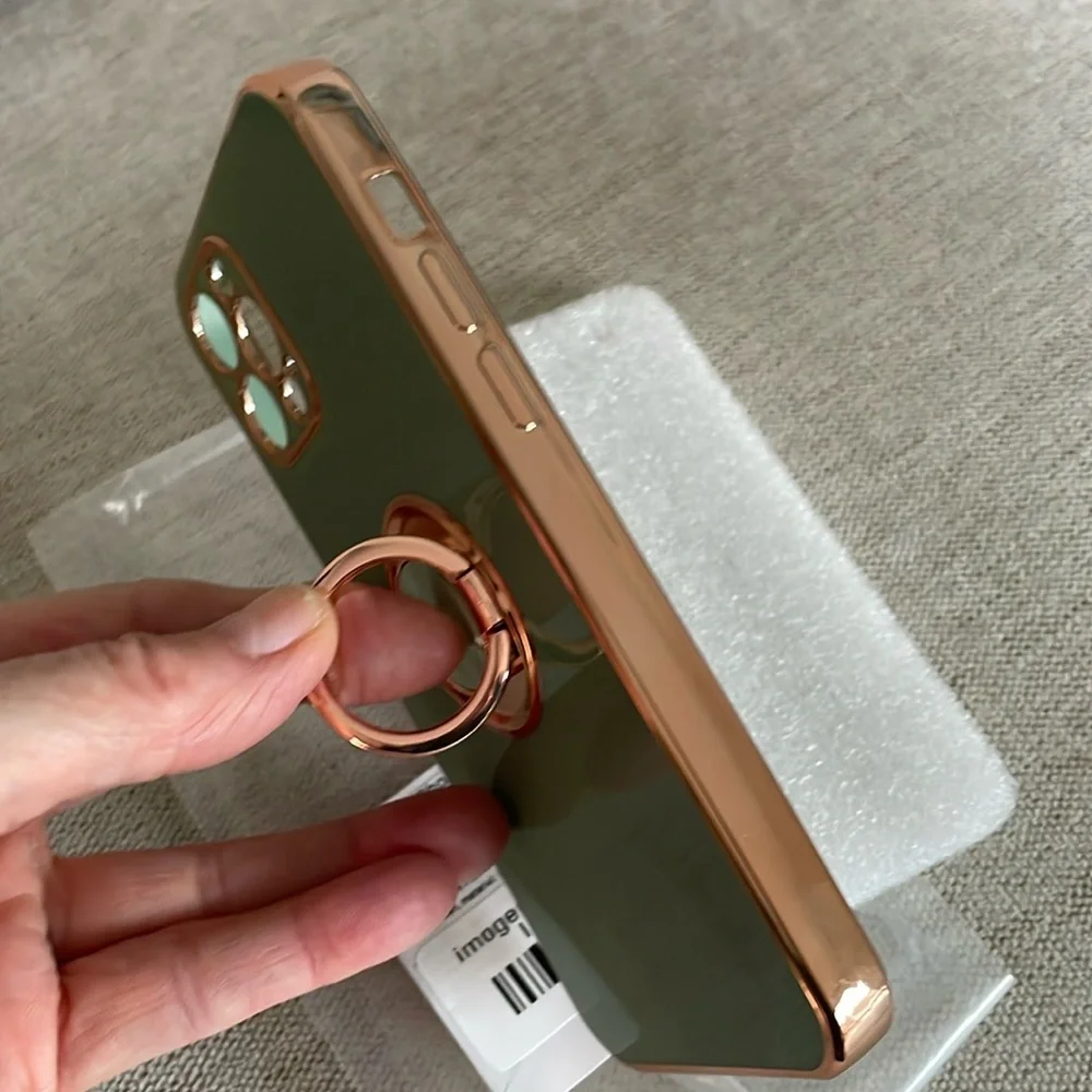 Apple iPhone 12 /12 pro apple green soft green handle new in bag NWT